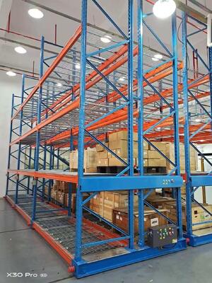 comprar Sistema móvel de estantes de paletes. Maximize a capacidade do armazém sem expandir a sua instalação. Fabricação em linha