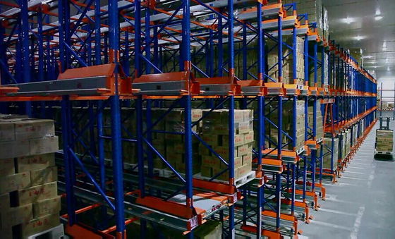 comprar Sistema de estantes de transporte de paletes, solução de armazenamento automatizado de alta densidade para a capacidade máxima do armazém Fabricação em linha