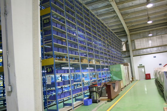 comprar Sistema de pisos de três andares de mezzanine maximizar a capacidade de armazenamento do armazém Fabricação em linha