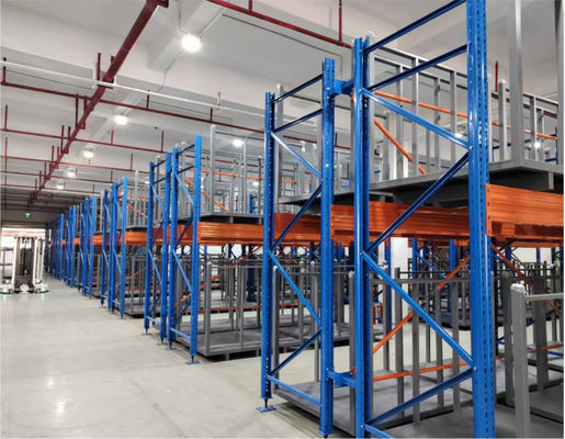 Sistema de armazenamento de rolos de tecido personalizável com empilhadeira ou operação de AGV para espaços de armazenagem de médio e pequeno porte