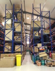 As cremalheiras industriais ajustáveis do armazenamento/galvanizaram cremalheiras do shelving